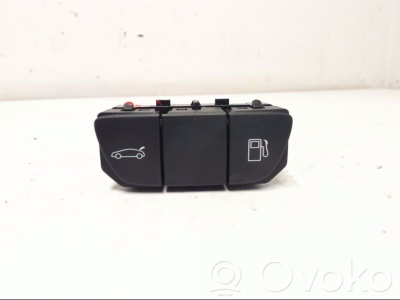 Peugeot 508 Tailgate/boot open switch button 