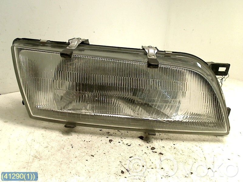 Lampa przednia   260101N826