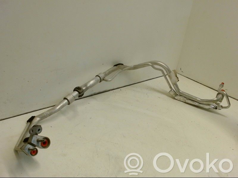 Ford Mondeo MK V Ilmastointilaitteen putki (A/C) 
