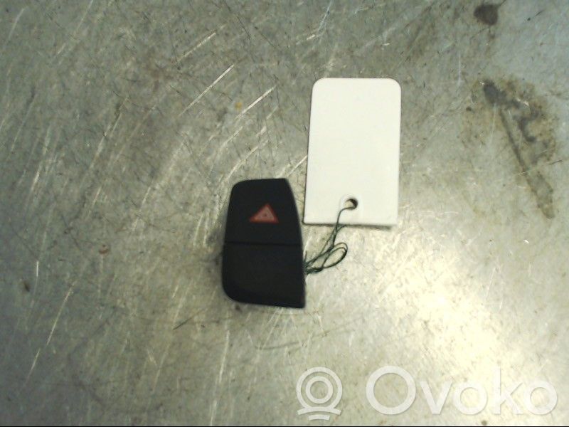 Botón interruptor de luz de peligro   8K1941509A,211246000,8K1941509A