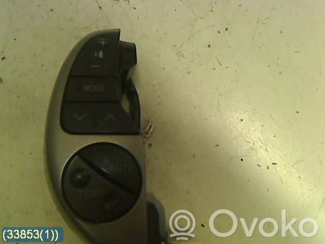 Toyota Prius (NHW20) Przełącznik / Przycisk kierownicy 