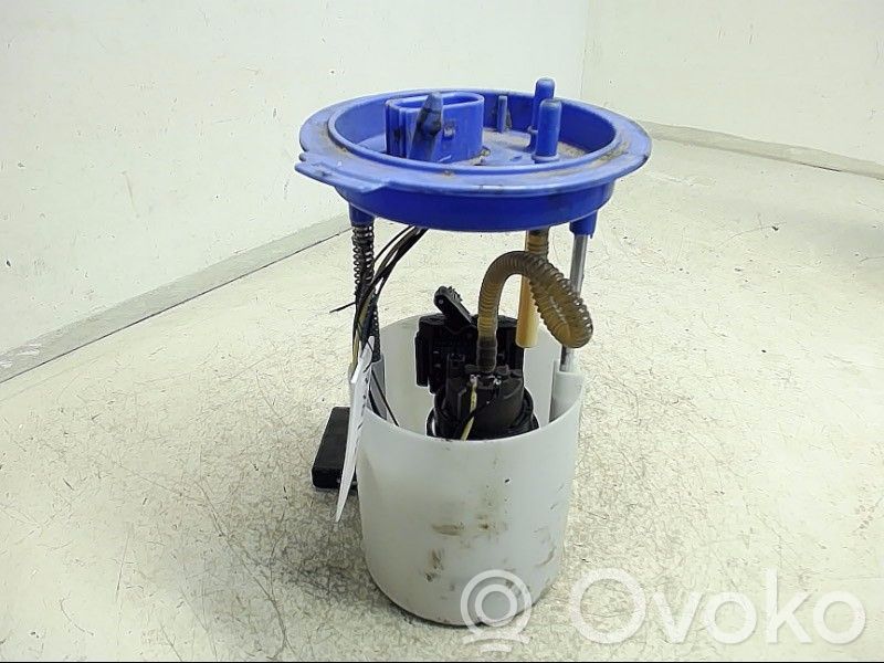 Volkswagen PASSAT B7 Pompe d'injection de carburant à haute pression