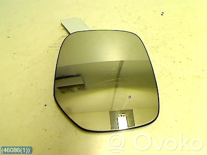 Peugeot Partner Vidrio del espejo lateral 