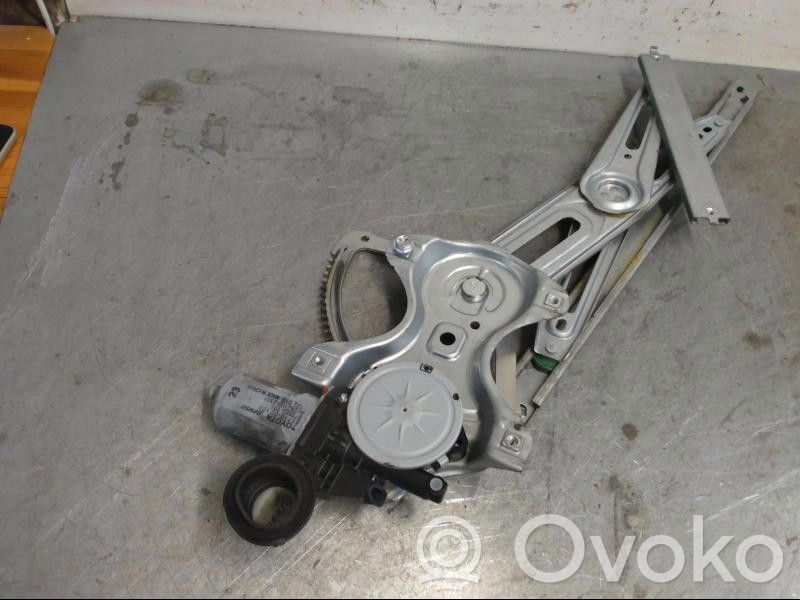 Toyota Auris E180 Alzacristalli della portiera anteriore con motorino 