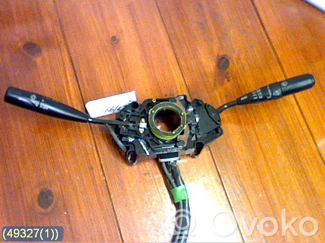 Toyota Carina T190 Interruptor/palanca de limpiador de luz de giro 