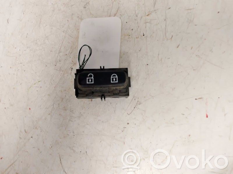 Volvo XC70 Interruttore a pulsante della chiusura centralizzata 
