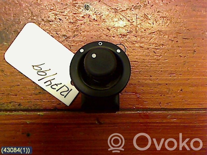 Renault Master II Wing mirror switch 