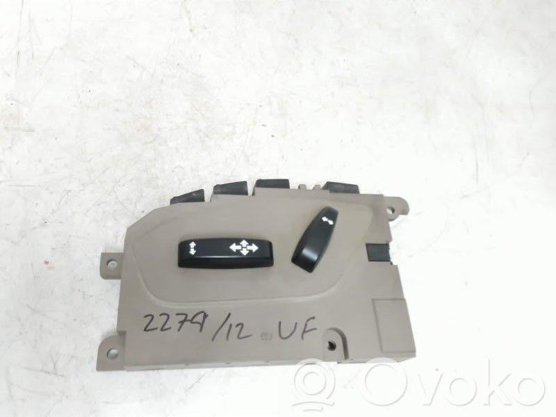 Volvo V70 Seat control switch 