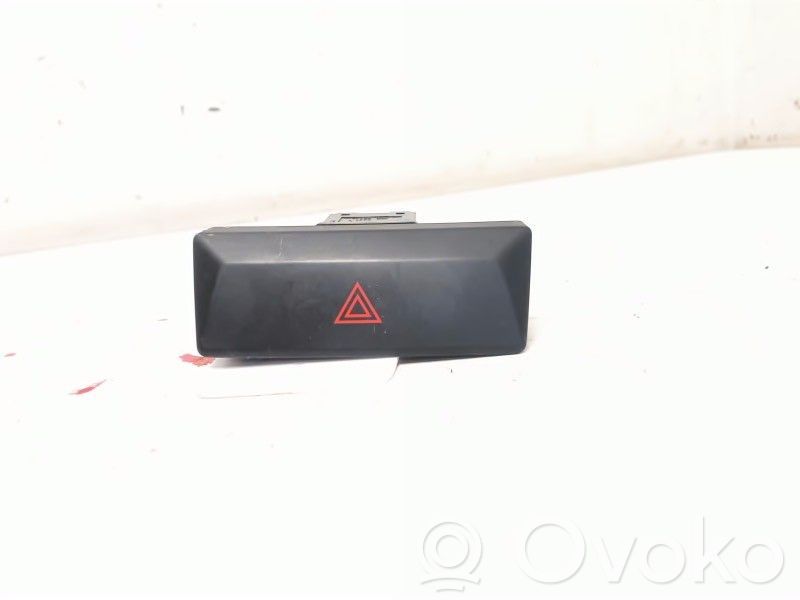 Nissan NP300 Hazard light switch 