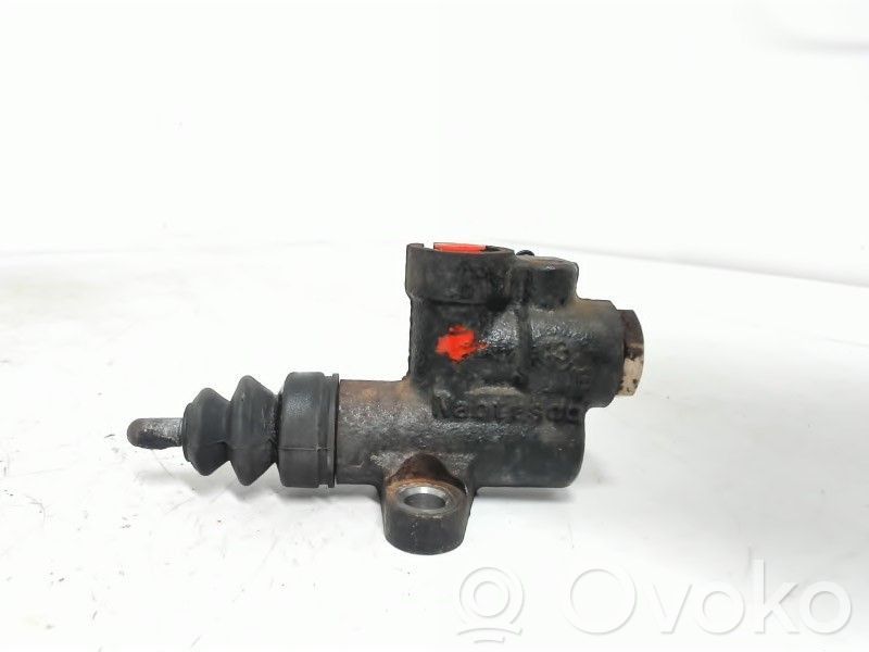 Cilindro de embrague hidráulico   30620AA191