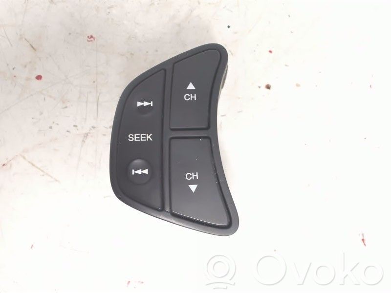 KIA Ceed Przełącznik / Przycisk kierownicy 