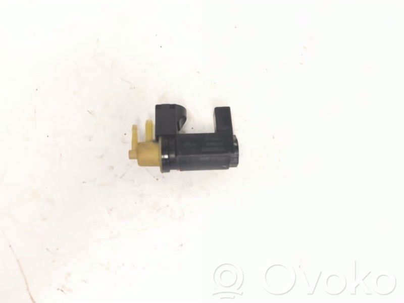 Supapă vacuum   31339808,70466400,31339808