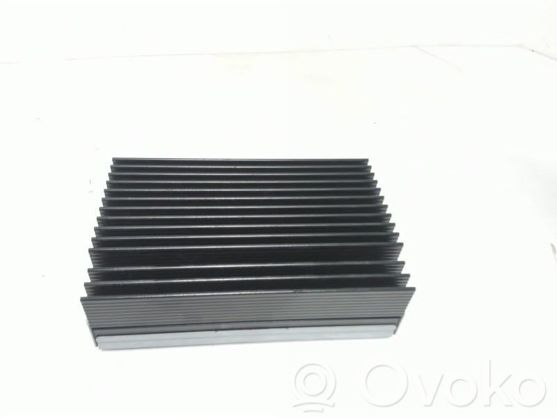 BMW X5 E70 Amplificator sunet 