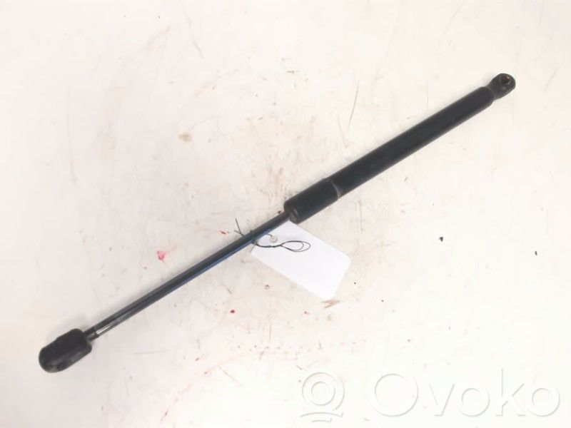 KIA Ceed Tailgate strut 