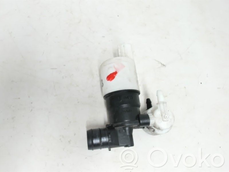 Windscreen/windshield washer pump   31253220,AV6117K624AA