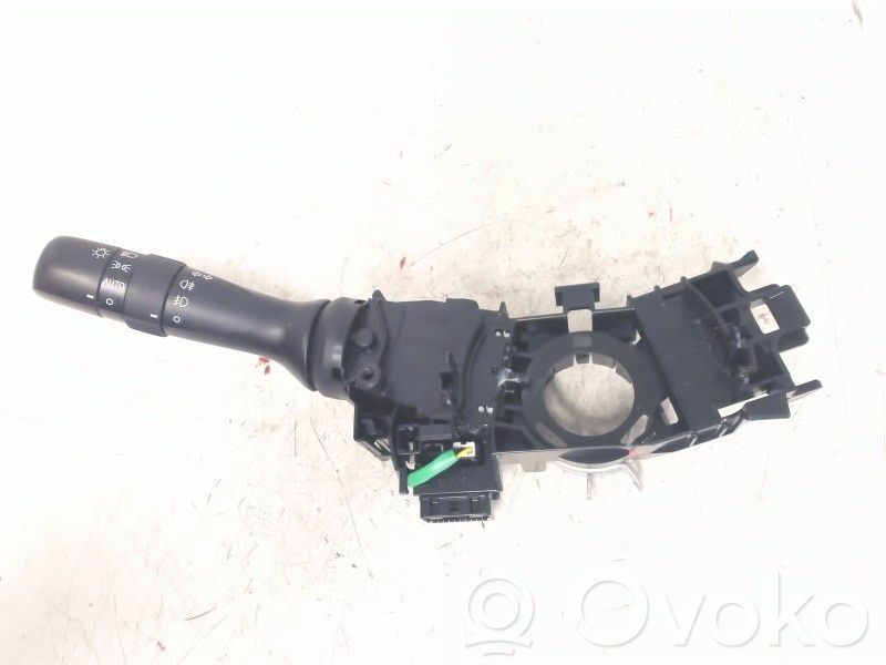 Commodo de clignotant   83115AL030