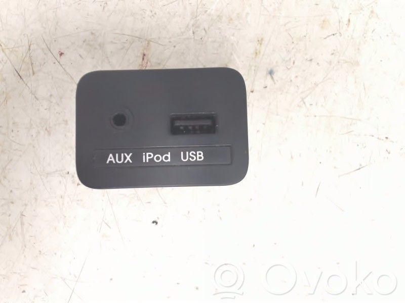KIA Optima USB socket connector 
