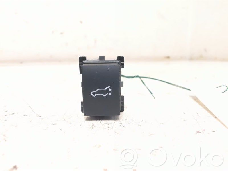 Subaru Outback (BS) Bouton interrupteur ouverture du coffre 