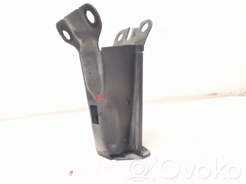 Radiator support slam panel bracket   31274499