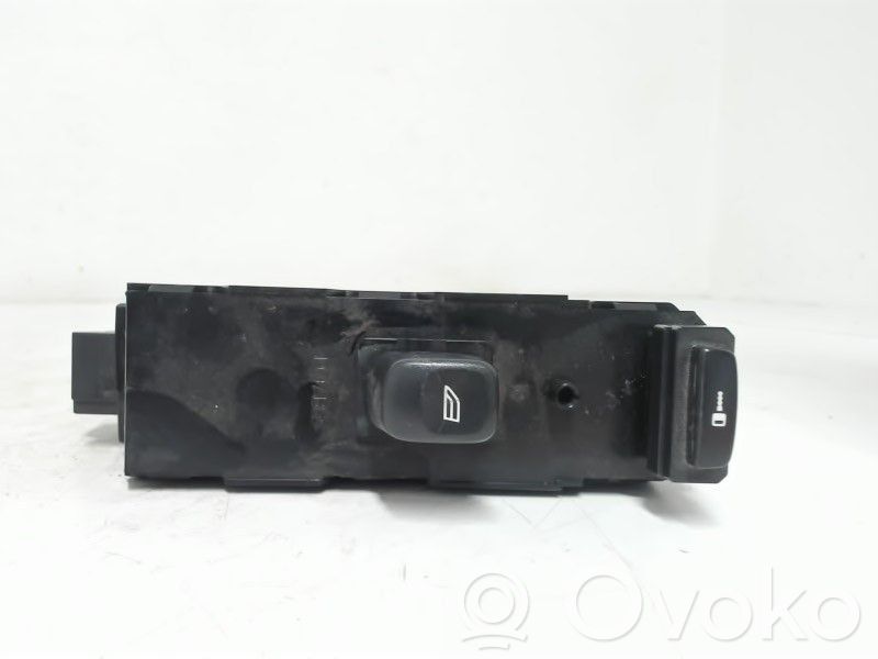 Electric window control switch   31334467,30746075