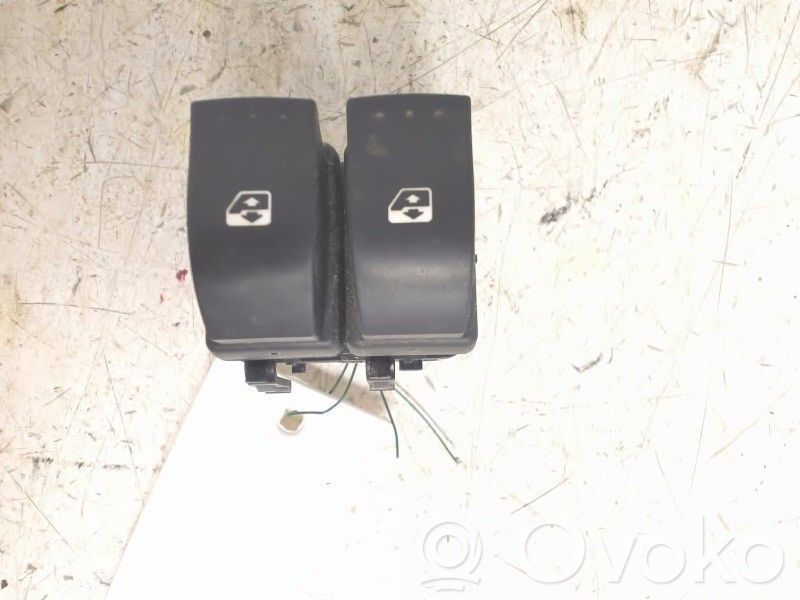 Renault Master III Electric window control switch 