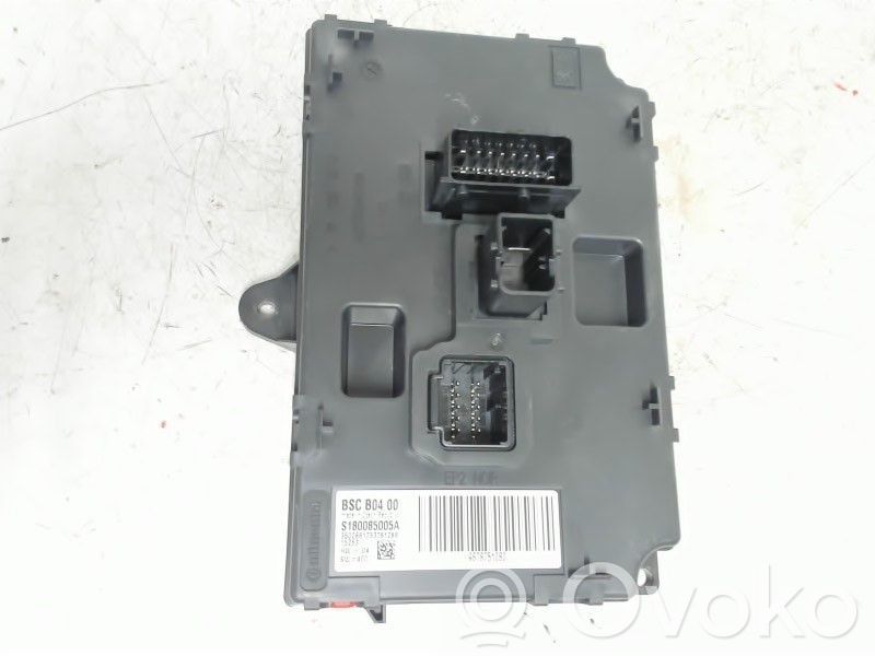 Peugeot Expert Fuse module 