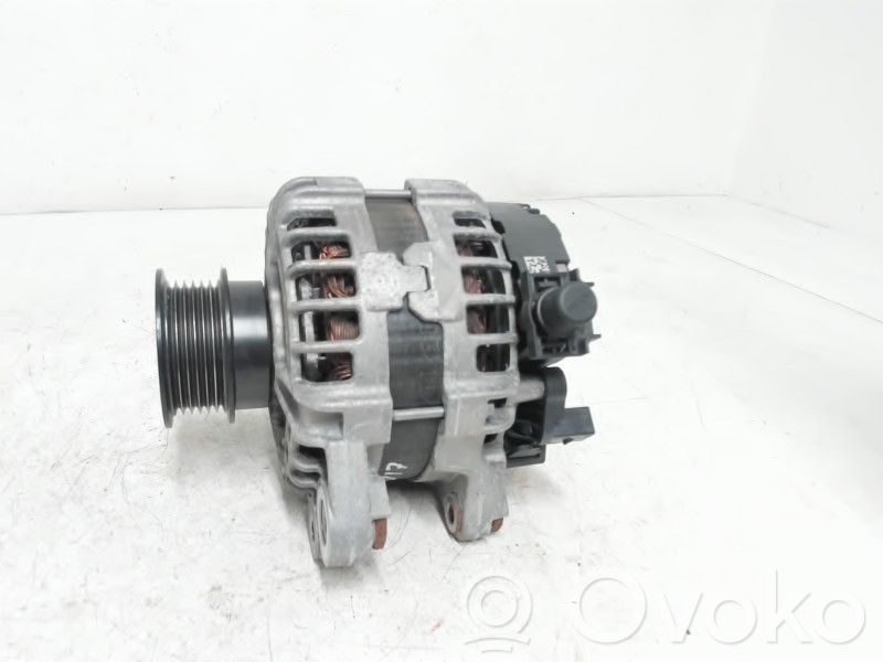 Volvo V40 Cross country Ģenerators 
