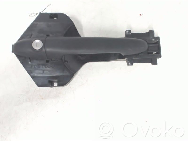 Manecilla externa puerta delantera   A9067600070,A9067600070
