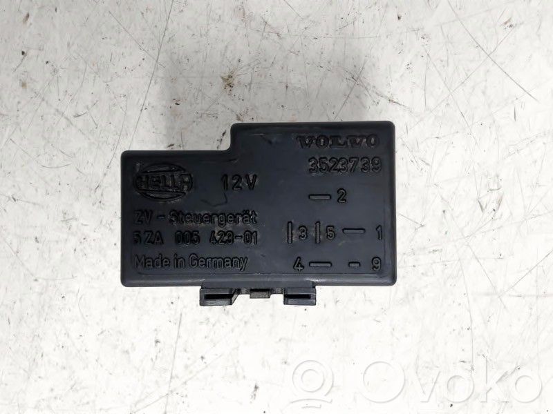 Volvo 940 Central locking relay 
