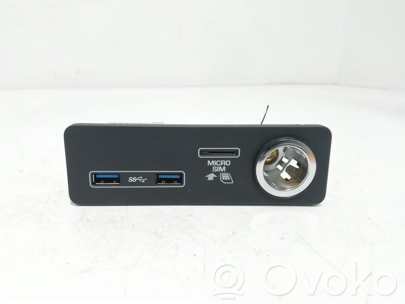 Land Rover Range Rover Sport L494 Priză USB 