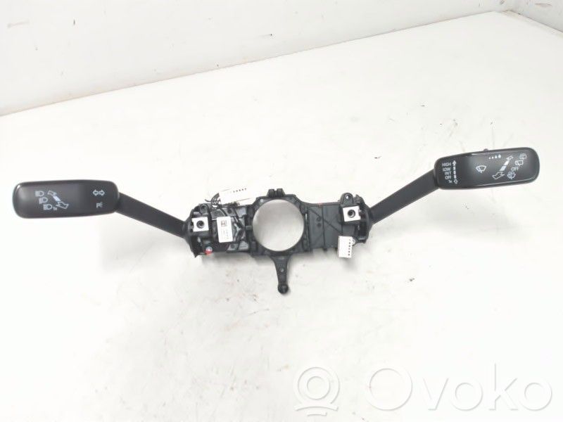 Volkswagen Golf VII Bloc semnalizator și ștergător parbriz 