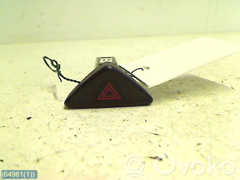 Volvo V70 Hazard light switch 