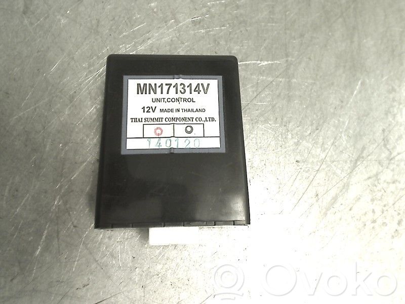 Mitsubishi L200 Unitate control diferențial cutie transfer 