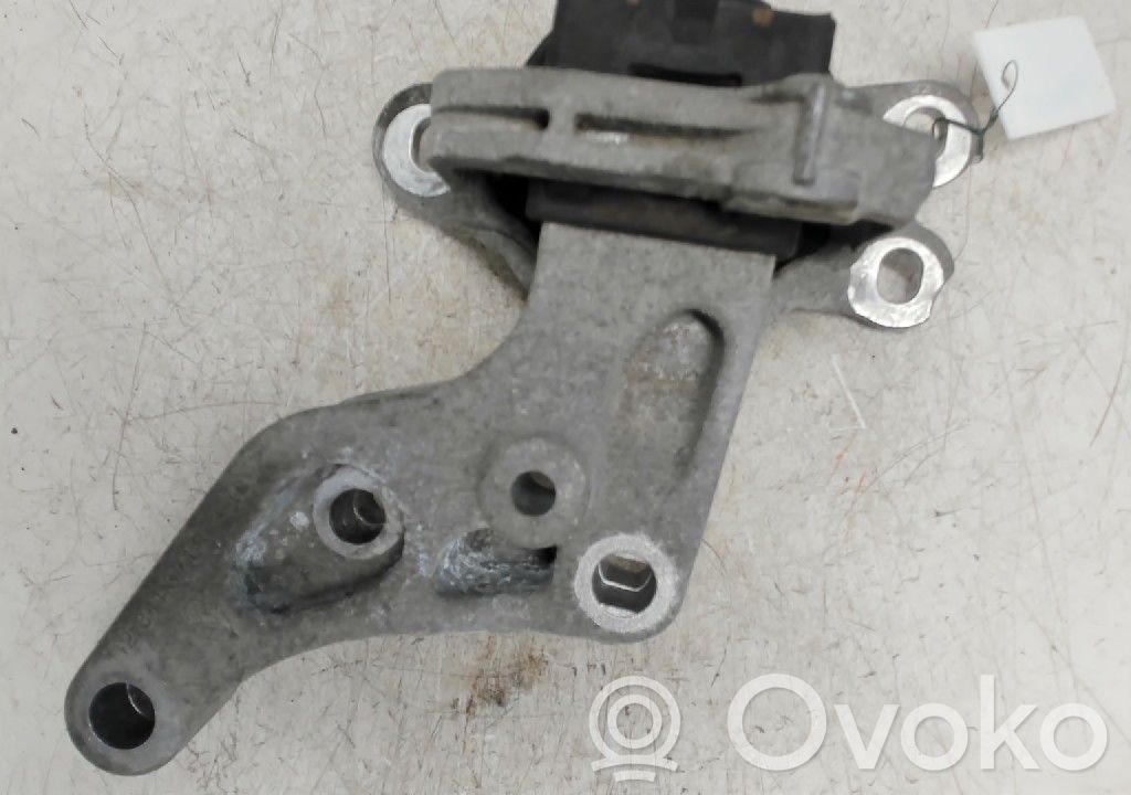Engine mounting bracket   112841371R