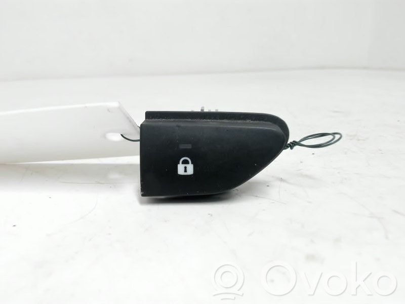 Dacia Duster Central locking switch button 