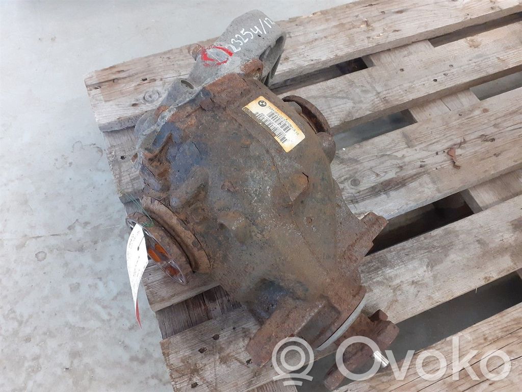 Hinterachsdifferential   33107591074