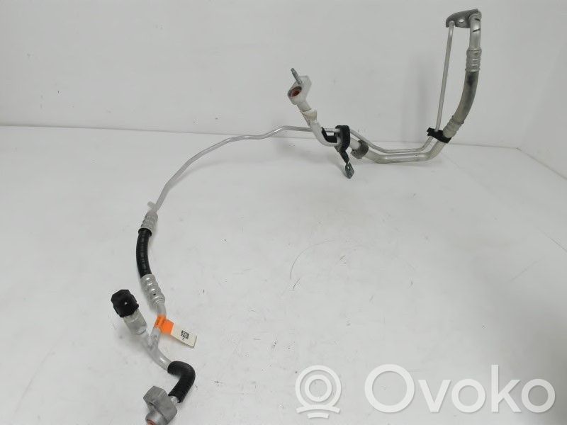 Ford Focus Ilmastointilaitteen putki (A/C) 