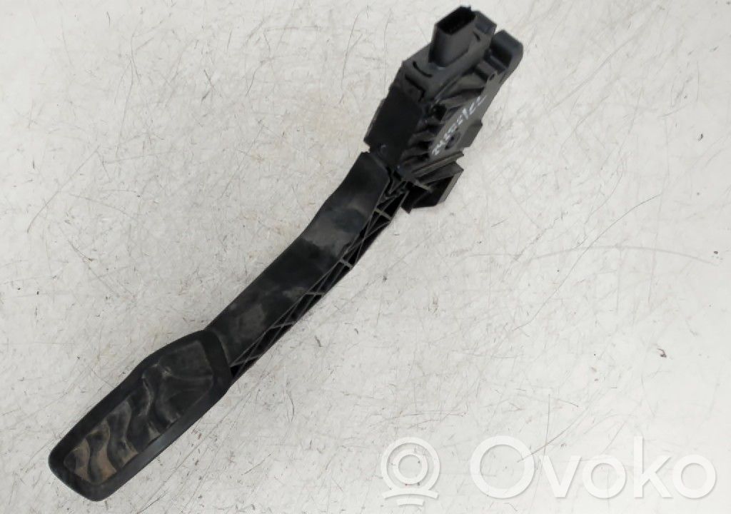 Accelerator throttle pedal   2326731,6PV93519500,KK319F836AB