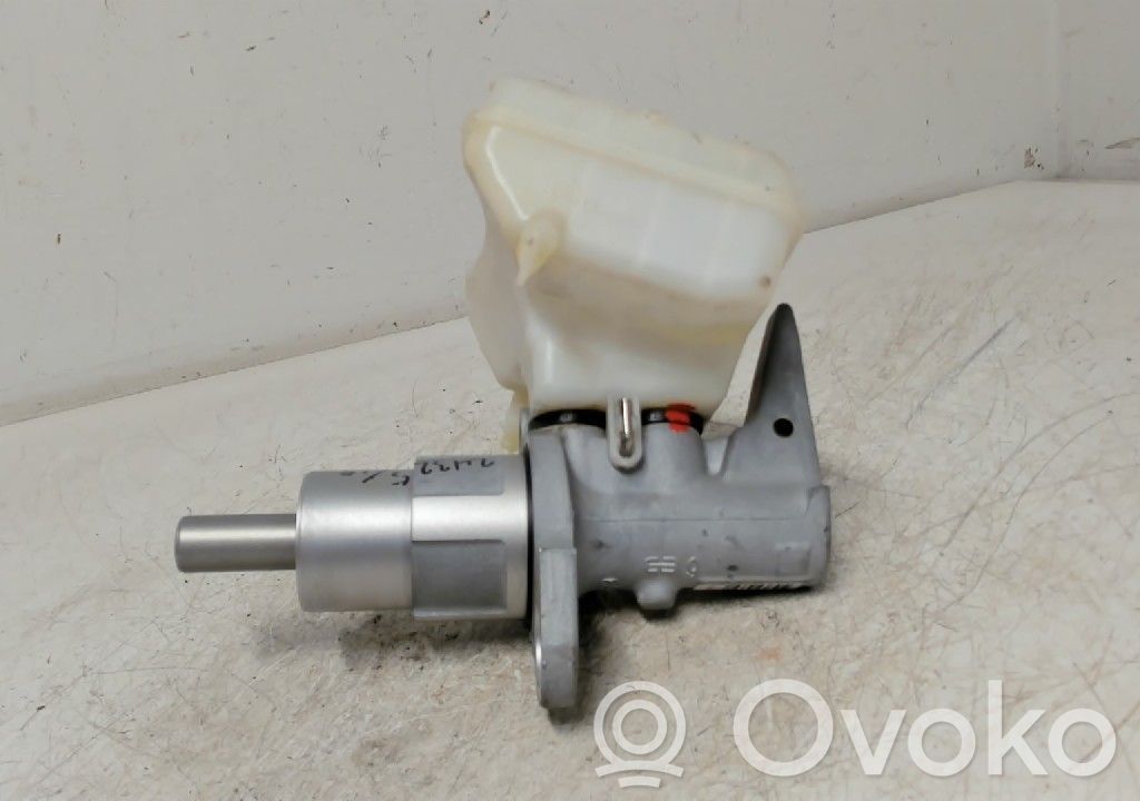 Główny cylinder hamulca   4G2611021