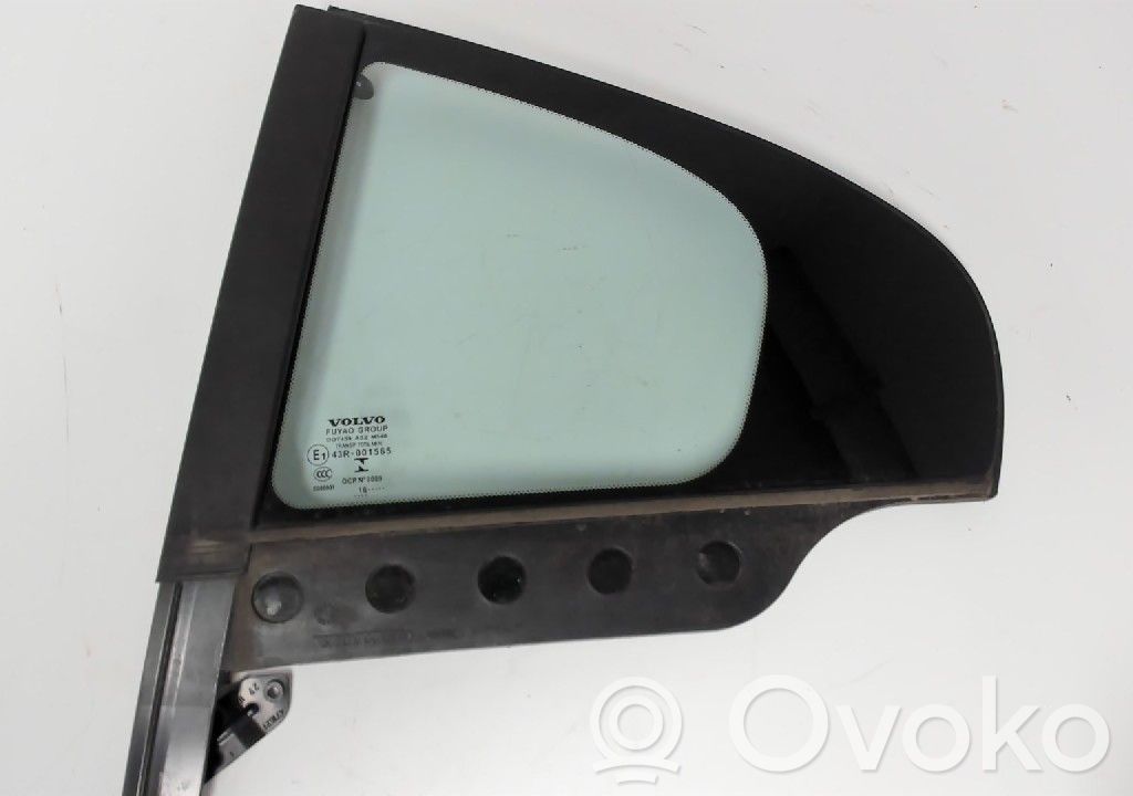 Ventanilla de ventilación de la puerta trasera   31385448