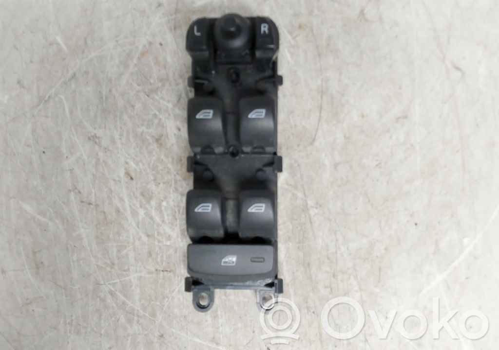 Electric window control switch   31453232,31376495