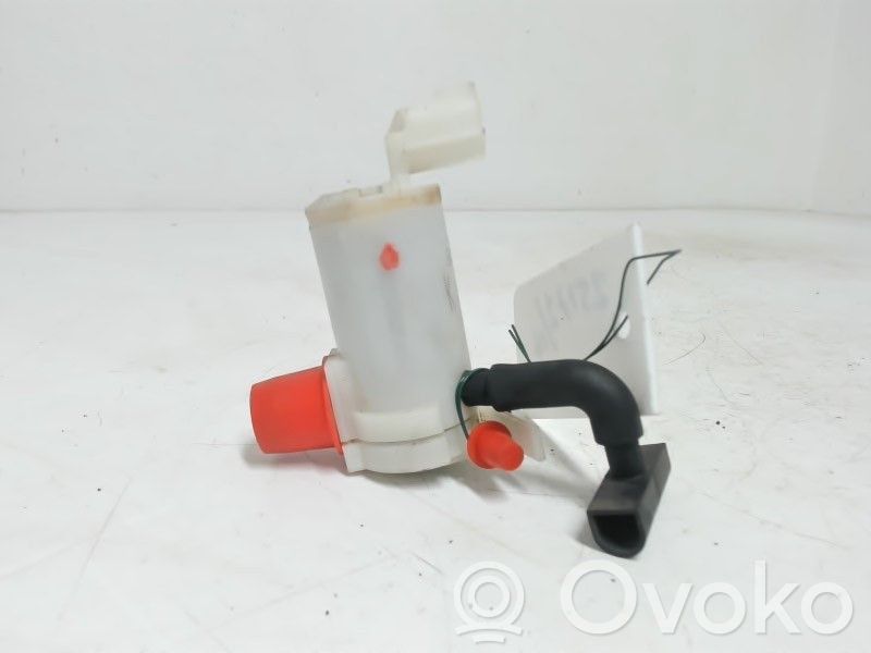 Windscreen/windshield washer pump   86611SG010