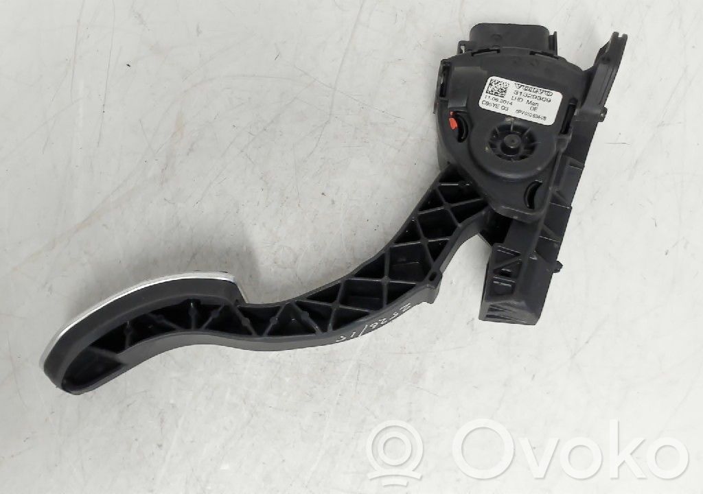Volvo V70 Accelerator throttle pedal 