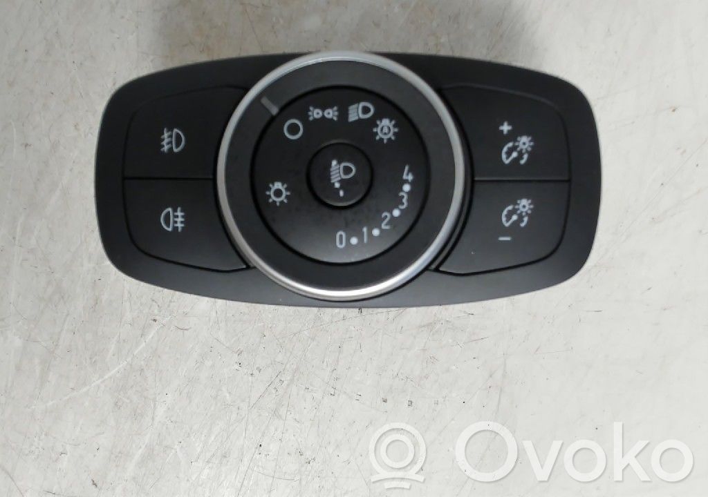 Ford Transit -  Tourneo Connect Interruptor de luz 