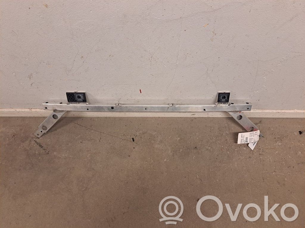Volvo V60 Radiatoru paneļa augšējā daļa (televizors) 
