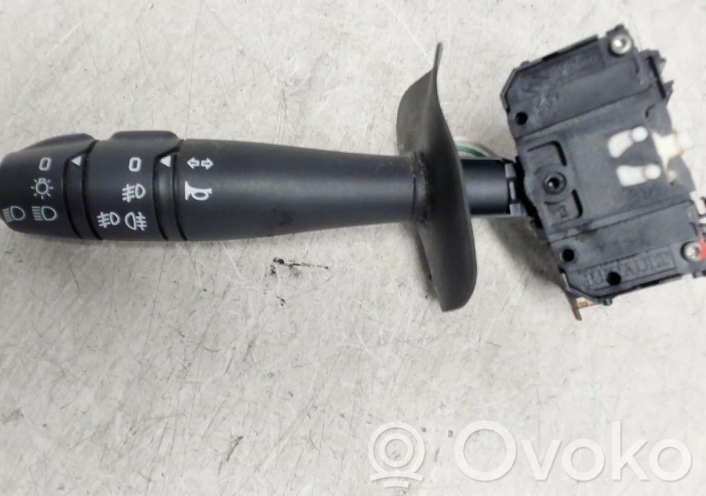 Dacia Duster Indicator stalk 