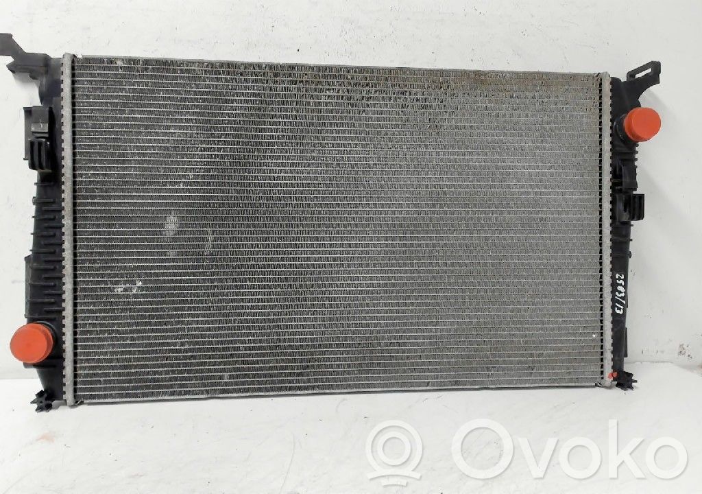 Aušinimo skysčio radiatorius   8200880550,M144688,8200880550