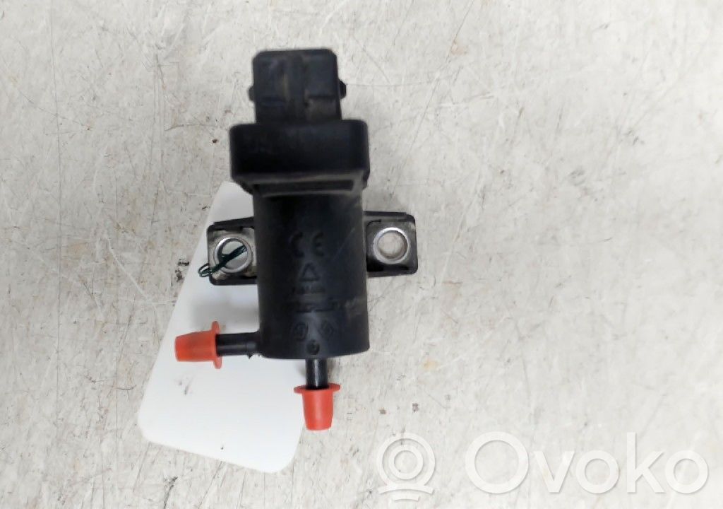 Válvula de vacío   8200762162,8200762162
