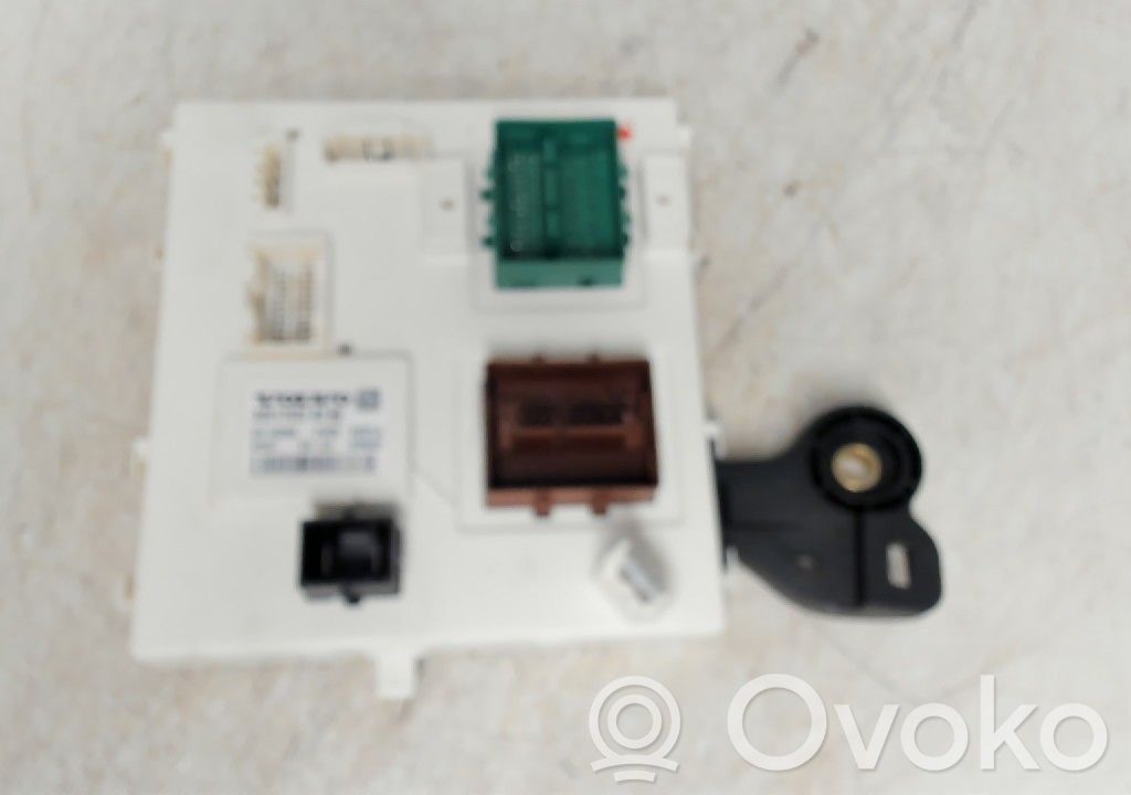 Volvo V60 Fuse module 