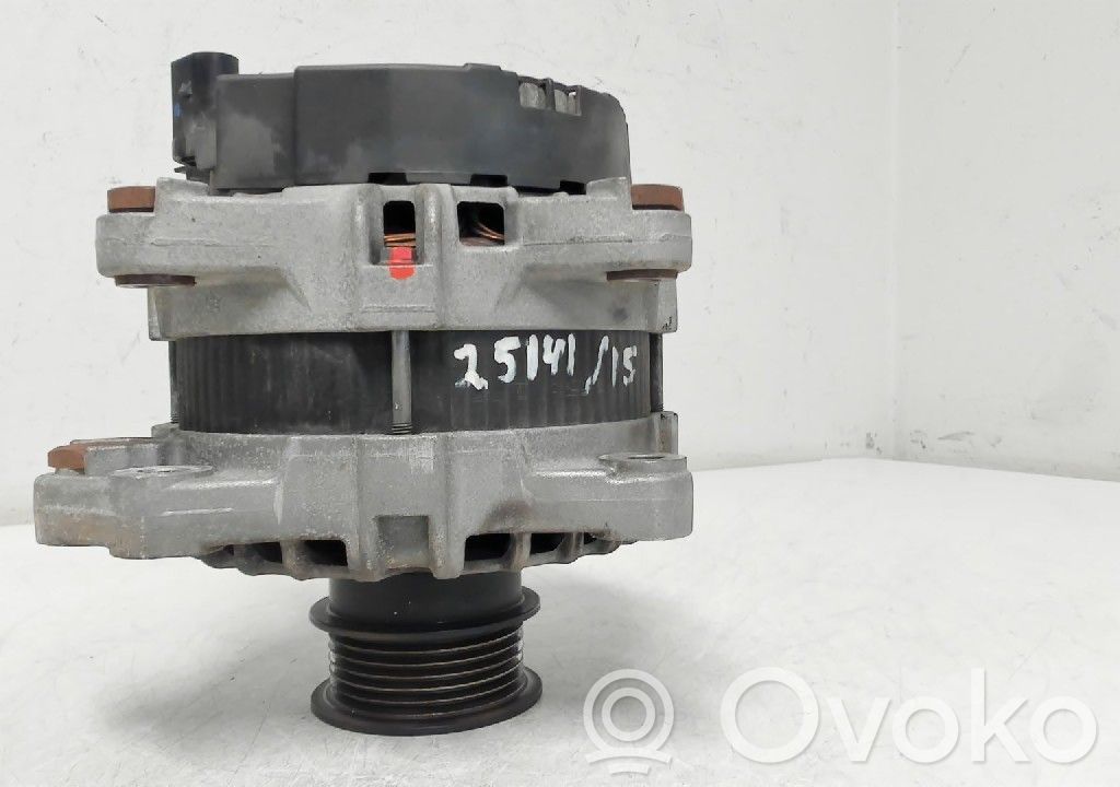 Volvo V70 Ģenerators 